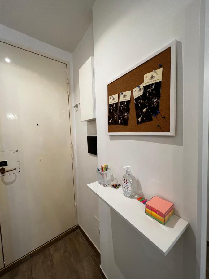 Lorenzo'S Art Studio 2 Naples Luaran gambar