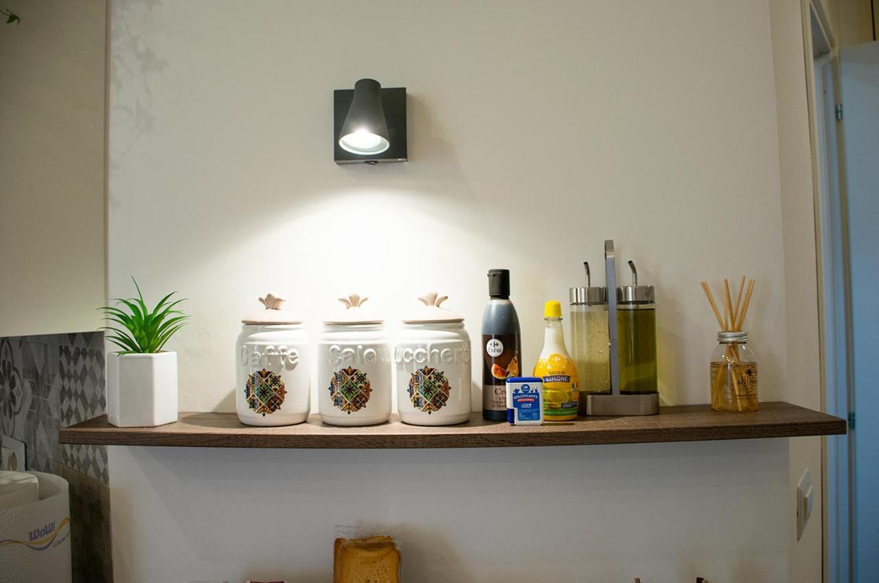 Lorenzo'S Art Studio 2 Naples Luaran gambar